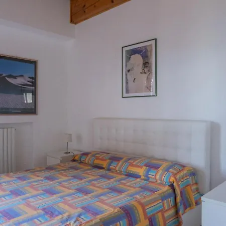 Delvai-1 By Interhome Daire