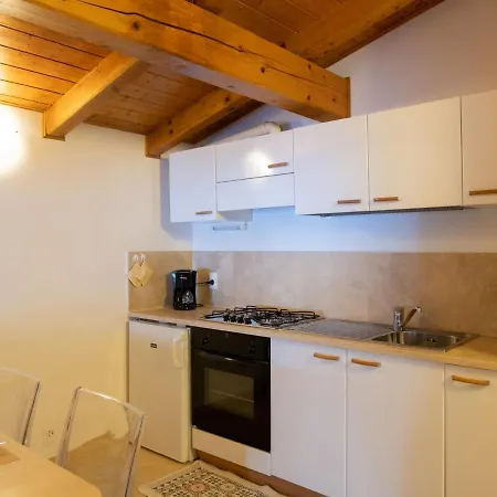 Apartment Delvai-1 By Interhome