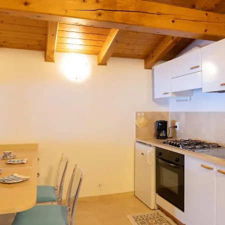 Apartment Delvai-1 By Interhome
